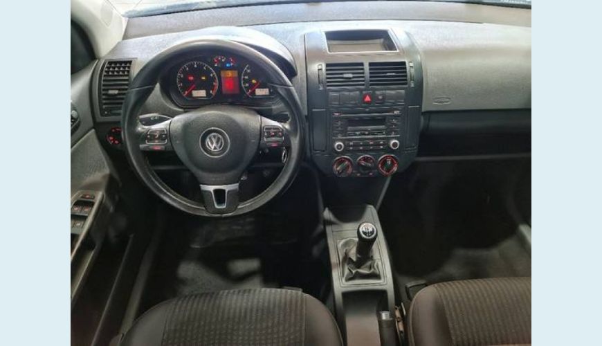 VOLKSWAGEN POLO 1.6 MI BLUEMOTION 8V FLEX 4P - PRATA - 2014 Foto 6 (Grande)