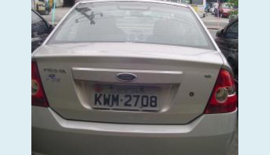 FORD FIESTA 1.6 MPI SEDAN 8V FLEX 4P - PRATA - 2010 Foto 6 (Grande)