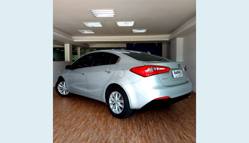 KIA CERATO 1.6 SX 16V FLEX 4P AUT. - PRATA - 2015 Foto 6 (Grande)