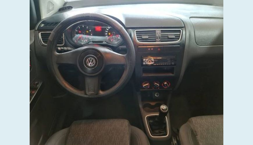 VOLKSWAGEN FOX 1.6 MI 8V FLEX 4P - VERMELHO - 2013 Foto 6 (Grande)