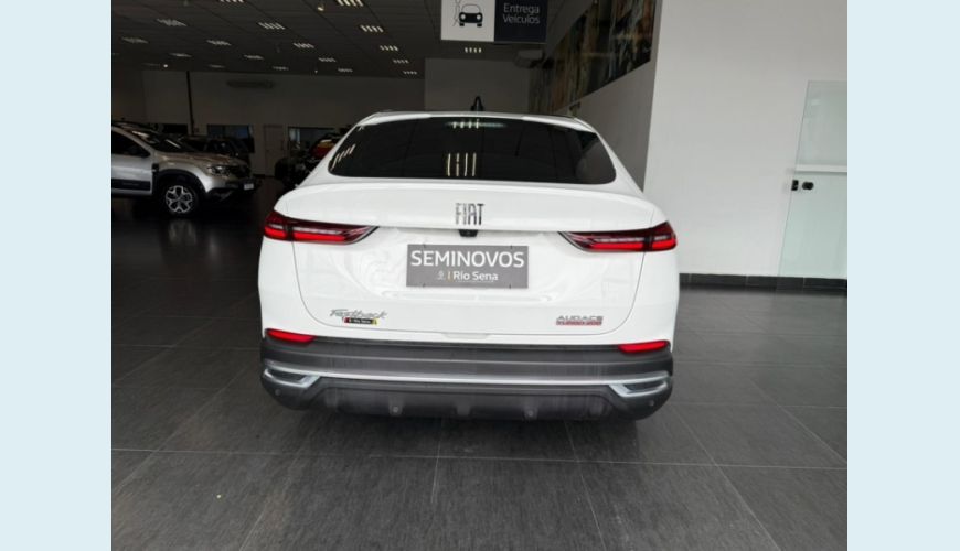 FIAT FASTBACK AUDACE 1.0 TURBO 200 FLEX AUT. 5P - BRANCO - 2024 Foto 6 (Grande)