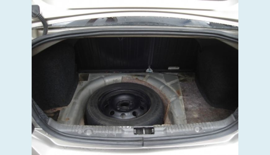 FORD FIESTA SE 1.6 8V FLEX 5P - DOURADO - 2006 Foto 6 (Grande)